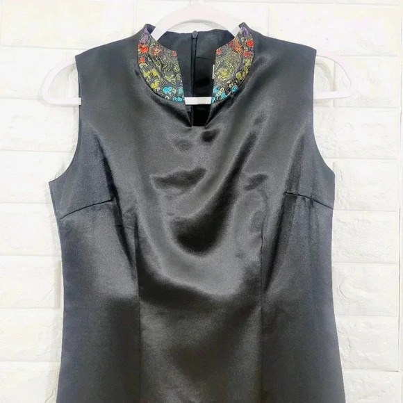 Silk Chinese floral dress. - Picture 3 of 5